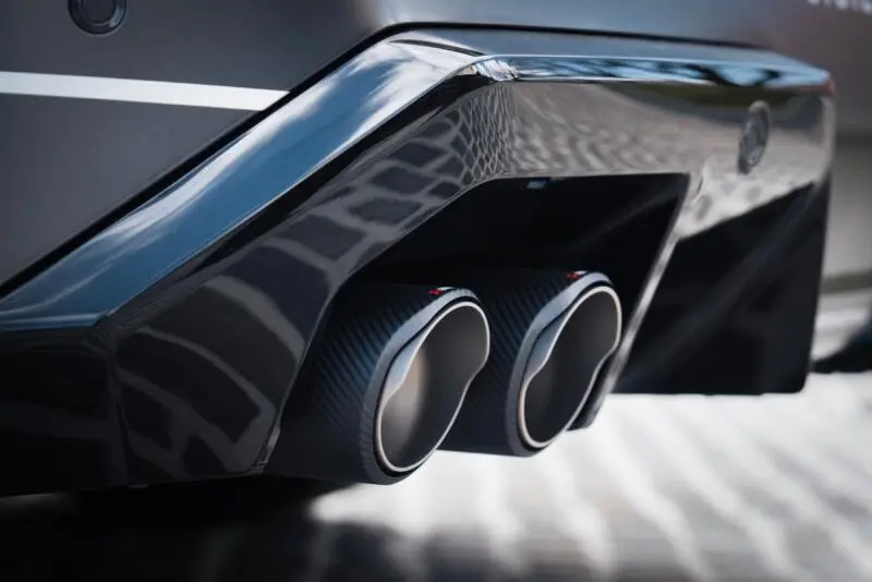 Akrapovic Carbon Fiber Round Tail Pipe Set For Bmw M5 2024+ (G90,G99) 1