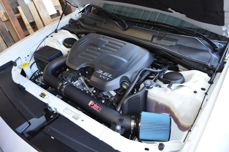 Injen Cold Air Intake System With Heat Shield For 11-14 Chrysler 300/Dodge Charger/Challenger V6 3.6L Pentastar 1