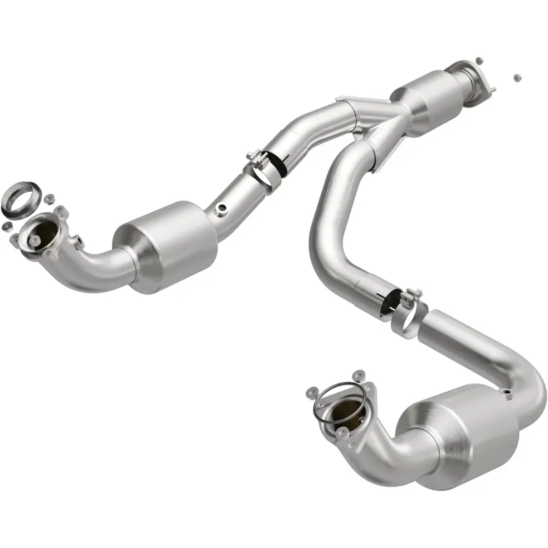 Magnaflow 12-20 Chevrolet Express 4500 6.0L Direct Fit Catalytic Converter 2