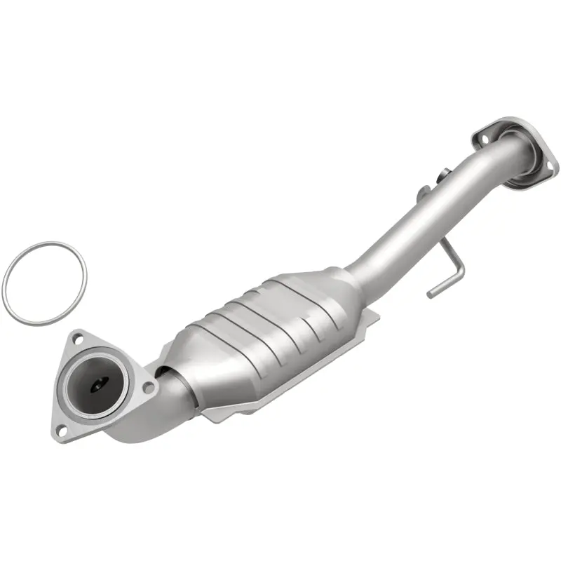 Magnaflow Df Direct-Fit Catalytic Converter For 02-06 Cadillac Escalade / 02-06 Gm Yukon (Inc Denali) 6.0L P/S 2
