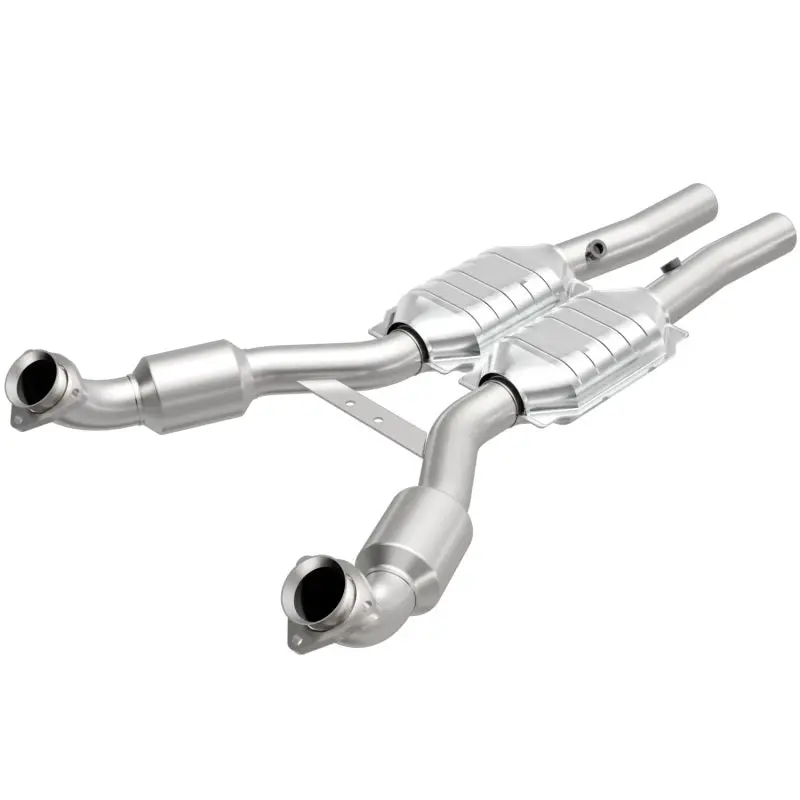 Magnaflow Direct-Fit Catalytic Converter 2000-2004 Chevrolet Corvette 5.7L *Not For Sale In California* 1