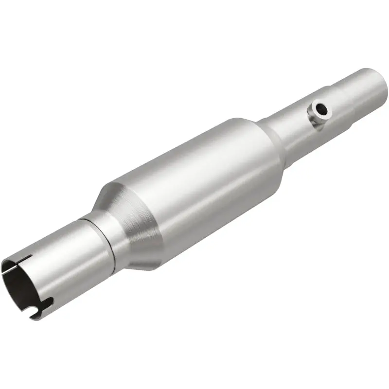 Magnaflow Direct Fit Catalytic Converter 96-98 Jeep Grand Cherokee Underbody 1