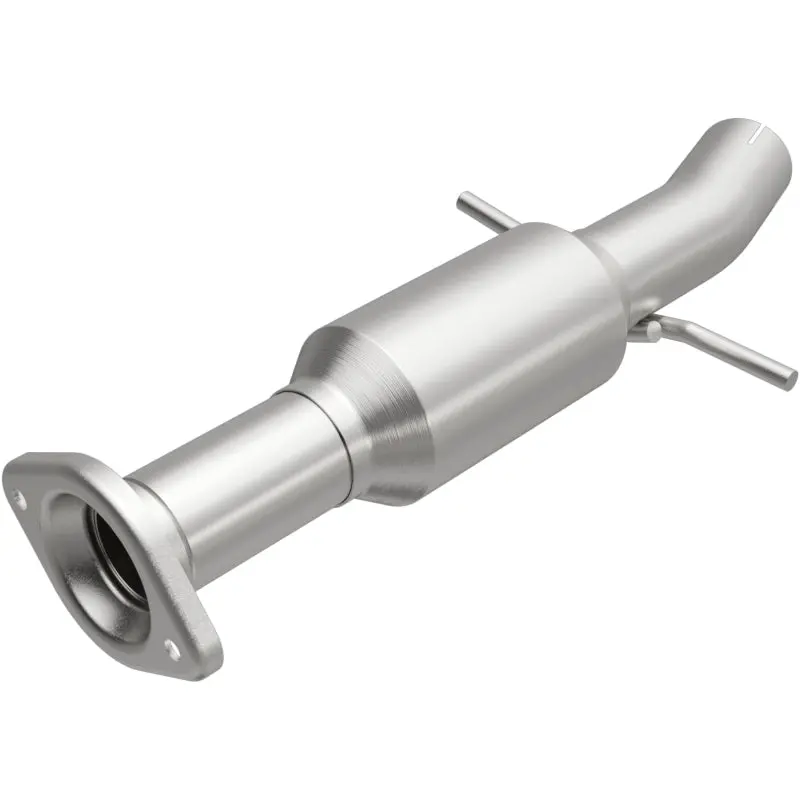 Magnaflow Direct-Fit Catalytic Converter For 2014-2015 Highlander 3.5 Underbody 1